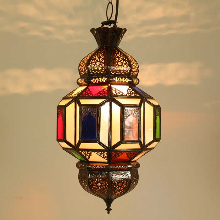 Marocká tradiční závěsná lampa