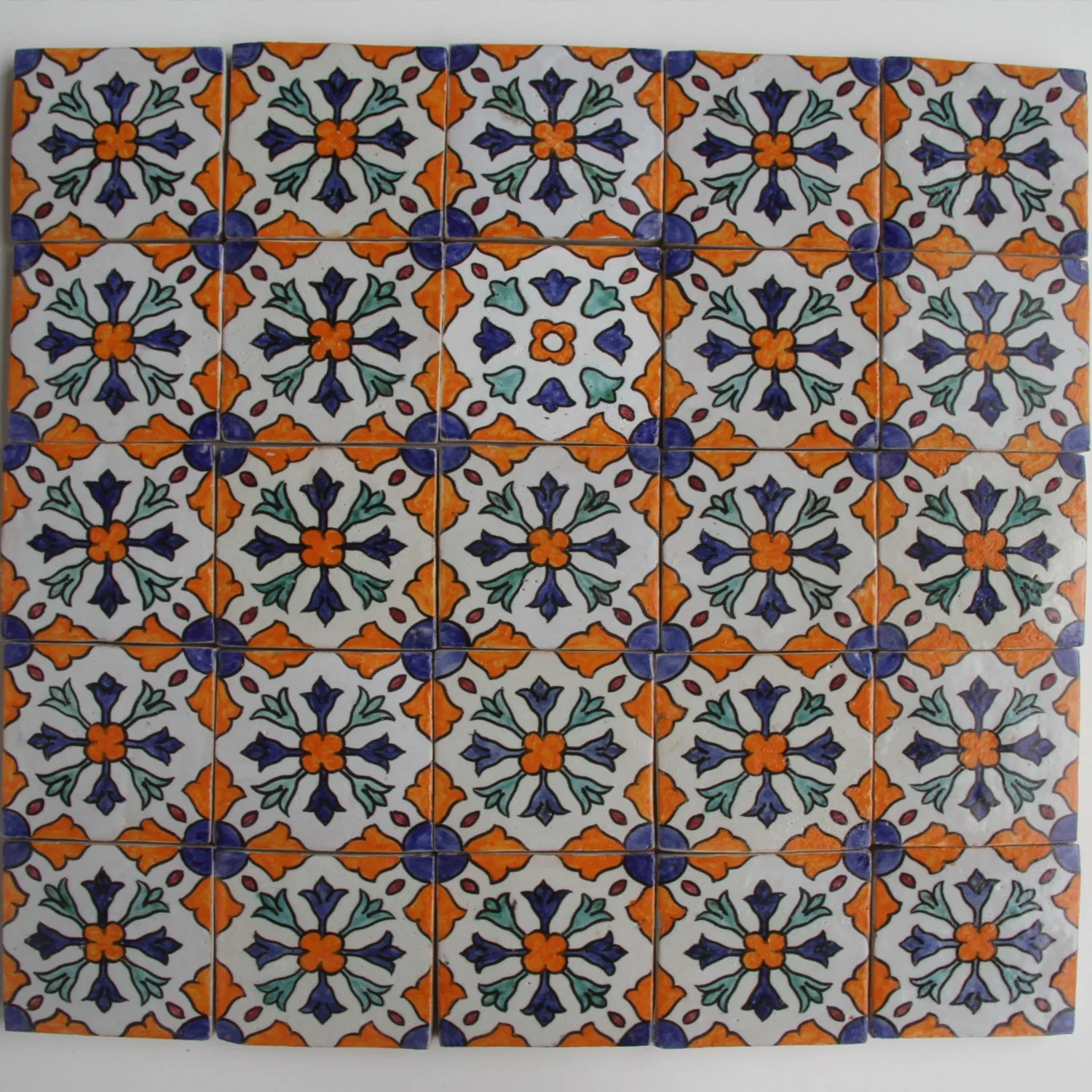 rucne-malovany-obklad-aya-02 rucne-malovany-obklad-aya-02